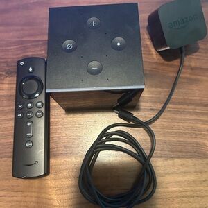 Amazon Streaming Cube with Remote and Adapter (Gen 1) Model: 878V3N